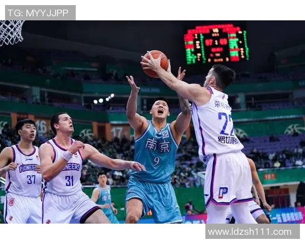 南京篮球队灵活性排名创新高引发热议展现团队实力与潜力