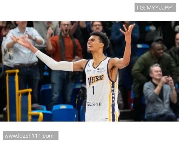 周伟独家篮球心得分享让你在球场上更具竞争力与技巧提升 周伟独家篮球心得分享让你在球场上更具竞争力与技巧提升