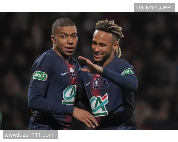 小黑人足球明星名字汇总及其成就分析与影响力探讨