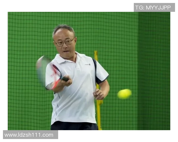 成都网球队个人能力引发热议球员表现与团队协作的辩论 成都网球队个人能力引发热议球员表现与团队协作的辩论