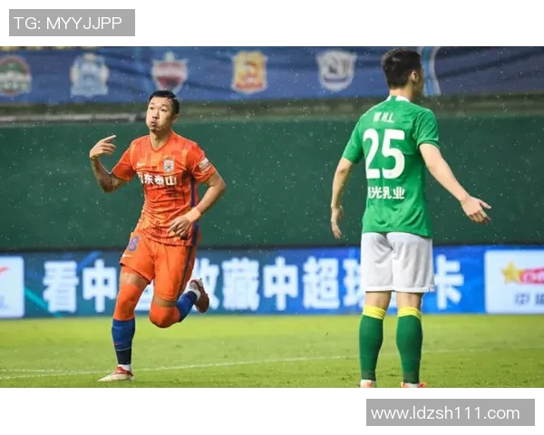 南京足球队强势领跑大师赛积分榜73分领先对手彰显实力