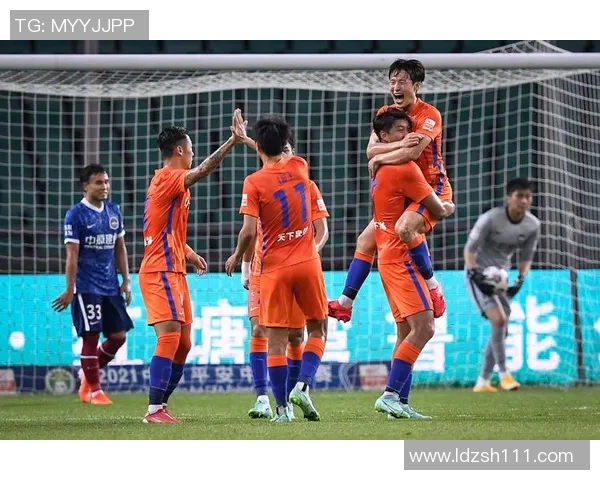 成都篮球队以100分领跑杯赛积分榜展现强大实力和竞争优势